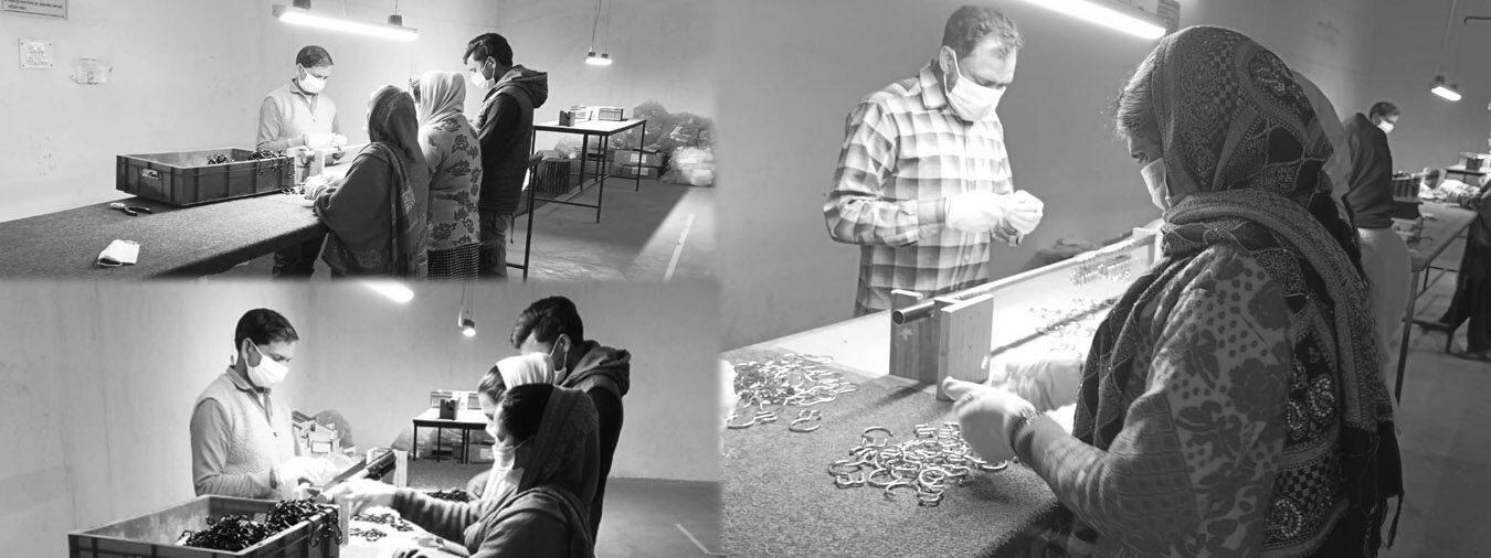 Sai Creation craftsmen at work
